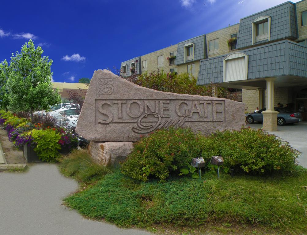 Stone Gate Inn Orillia Exterior photo